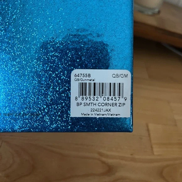 Coach Corner Zip Wristlet- NWT - Picture 7 of 9